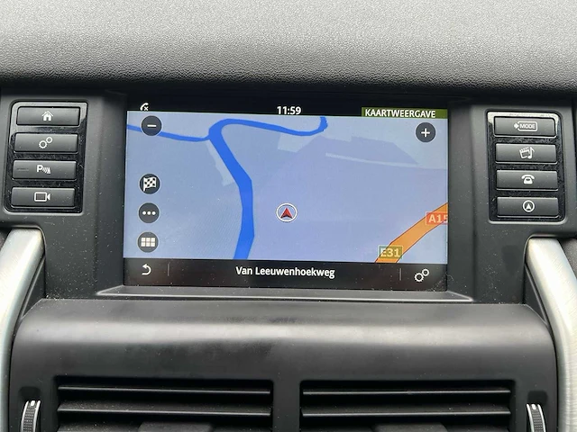 Land rover discovery sport 2.0 si4 4wd hse luxe 2015 | h-869-ff - afbeelding 16 van  34