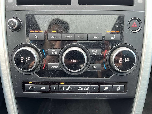 Land rover discovery sport 2.0 si4 4wd hse luxe 2015 | h-869-ff - afbeelding 17 van  34