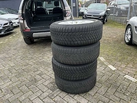 Land rover discovery sport 2.0 si4 4wd hse luxe 2015 | h-869-ff - afbeelding 24 van  34