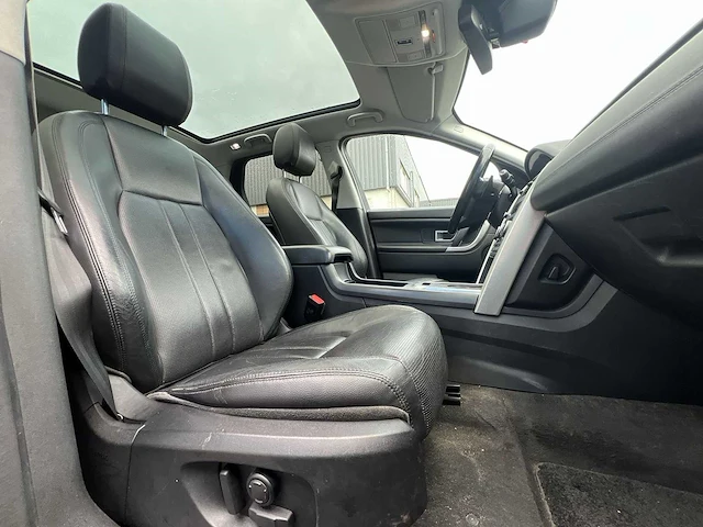 Land rover discovery sport 2.0 si4 4wd hse luxe 2015 | h-869-ff - afbeelding 26 van  34