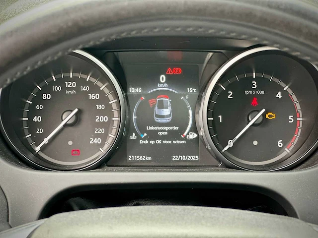 Land rover discovery sport 2.0 td4 hse luxury 7p automaat; nd-281-g - afbeelding 9 van  17