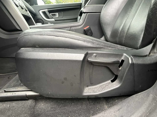 Land rover discovery sport 2.2 td4 4wd hse 7 persoons 2015 | gb-672-p - afbeelding 29 van  32