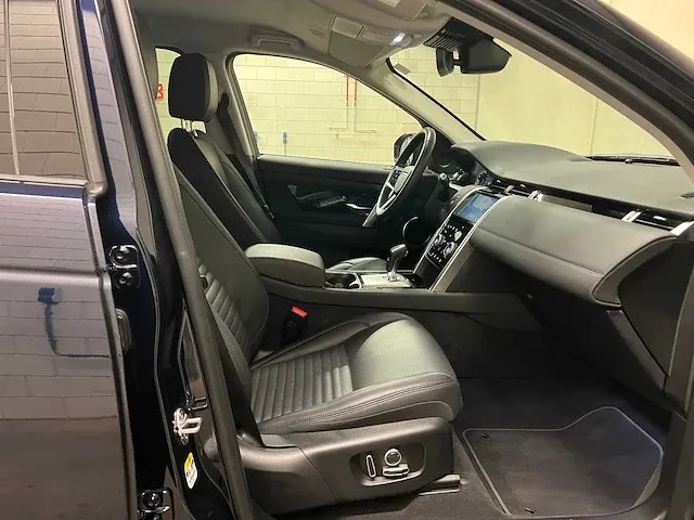 Land rover discovery sport d165 2.0 mhev urban edition 163pk 2022, s-957-rj - afbeelding 31 van  59