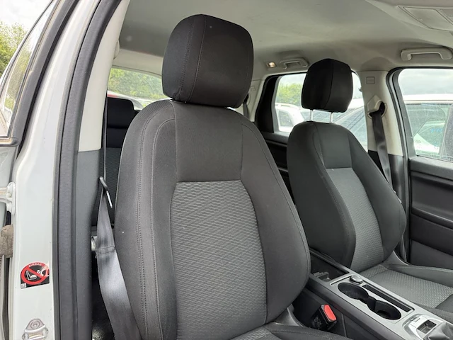 Land rover discovery sport discovery sport 2.0 td4 e-capability pure 150,2017 - afbeelding 18 van  26