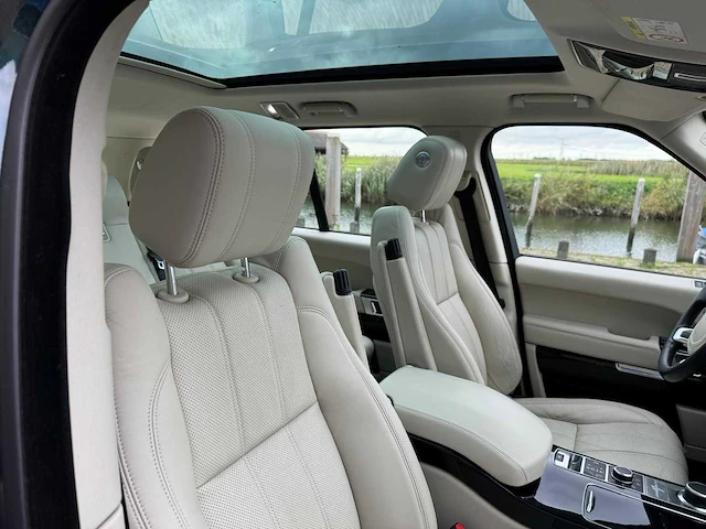 Land rover range rover 3.0 tdv6 vogue pano soft-close alle opties 0822 - afbeelding 2 van  40