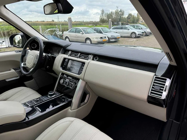 Land rover range rover 3.0 tdv6 vogue pano soft-close alle opties 0822 - afbeelding 4 van  40