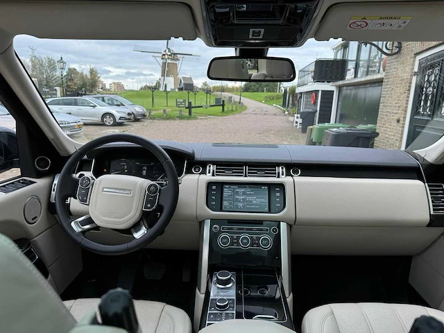 Land rover range rover 3.0 tdv6 vogue pano soft-close alle opties 0822 - afbeelding 16 van  40