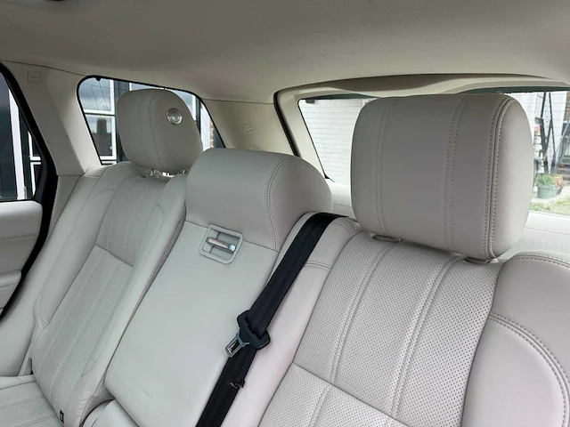 Land rover range rover 3.0 tdv6 vogue pano soft-close alle opties 0822 - afbeelding 18 van  40