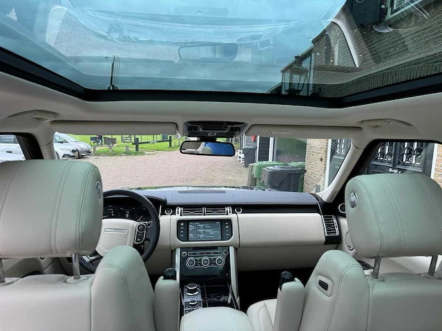 Land rover range rover 3.0 tdv6 vogue pano soft-close alle opties 0822 - afbeelding 19 van  40