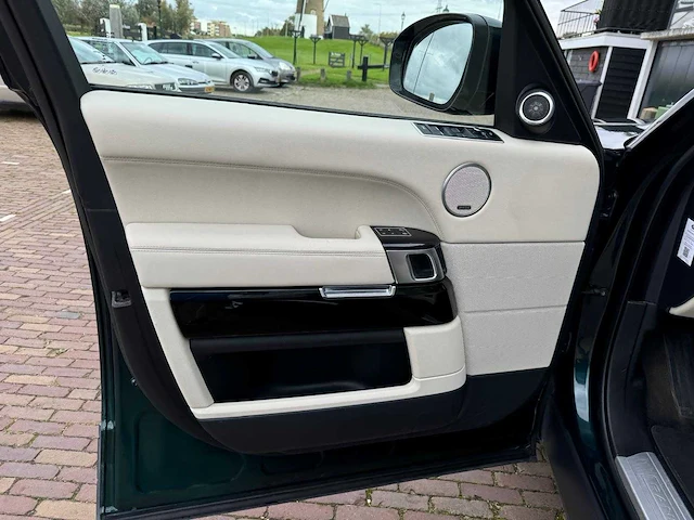 Land rover range rover 3.0 tdv6 vogue pano soft-close alle opties 0822 - afbeelding 20 van  40