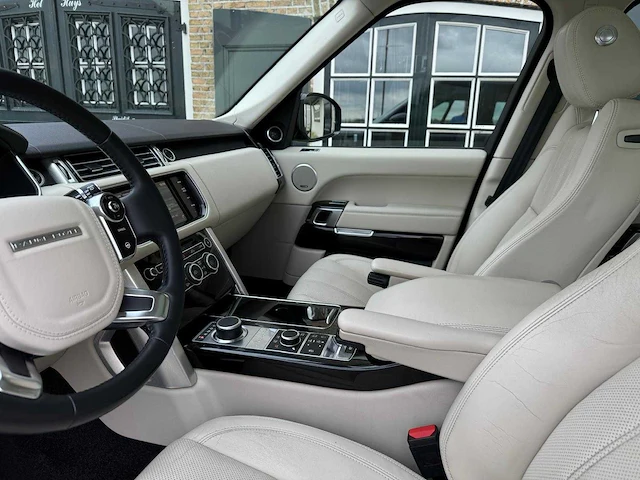 Land rover range rover 3.0 tdv6 vogue pano soft-close alle opties 0822 - afbeelding 33 van  40