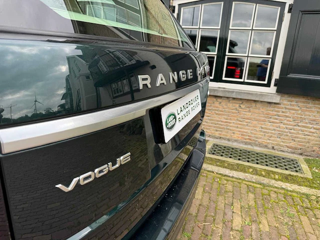 Land rover range rover 3.0 tdv6 vogue pano soft-close alle opties 0822 - afbeelding 36 van  40
