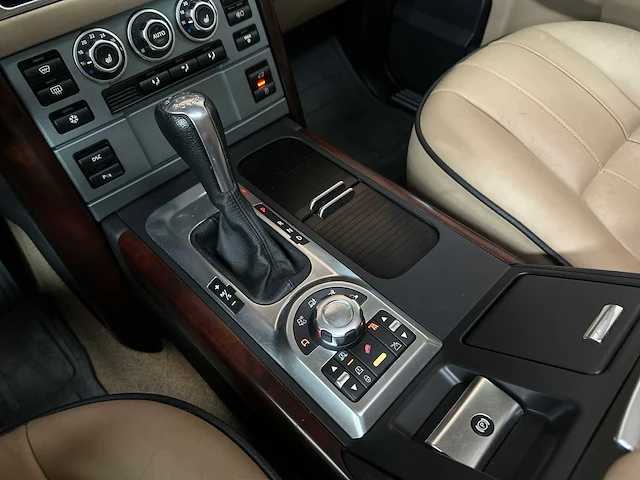 Land rover range rover 3.6 tdv8 vogue 272pk 2007, 64-tt-fv youngtimer - afbeelding 21 van  48