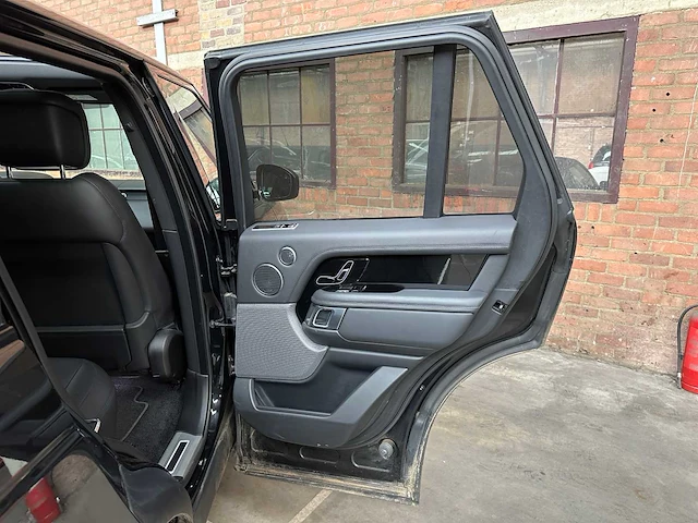 Land rover range rover 4.4 sdv8 vogue 340pk 2020, p-039-ds - afbeelding 46 van  60