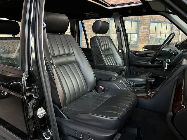 Land rover range rover 4.6 hse 218pk 2001, xr-764-x -youngtimer- - afbeelding 32 van  44