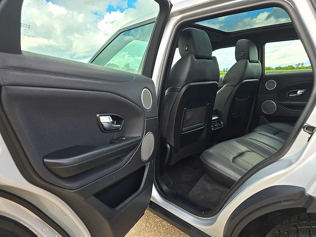 Land rover range rover evoque 2.0 ed4 urban series, pn-914-r - afbeelding 29 van  47