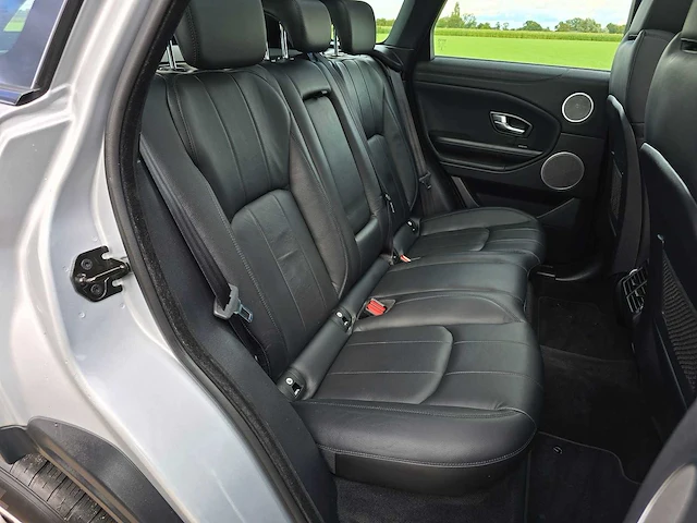 Land rover range rover evoque 2.0 ed4 urban series, pn-914-r - afbeelding 35 van  47