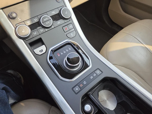 Land rover range rover evoque 2.0 td4 4wd se 150 at, 2017 - afbeelding 24 van  35
