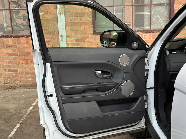 Land rover range rover evoque 2.2 ed4 2wd pure 150pk 2013 (origineel-nl), 7-kkh-75 - afbeelding 26 van  54