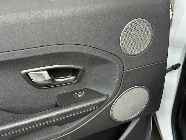 Land rover range rover evoque 2.2 ed4 2wd pure 150pk 2013 (origineel-nl), 7-kkh-75 - afbeelding 32 van  54