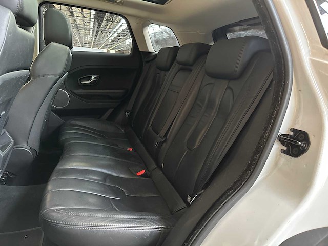 Land rover range rover evoque 2.2 ed4 2wd pure 150pk 2013 (origineel-nl), 7-kkh-75 - afbeelding 33 van  54