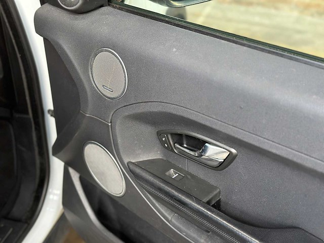 Land rover range rover evoque 2.2 ed4 2wd pure 150pk 2013 (origineel-nl), 7-kkh-75 - afbeelding 42 van  54