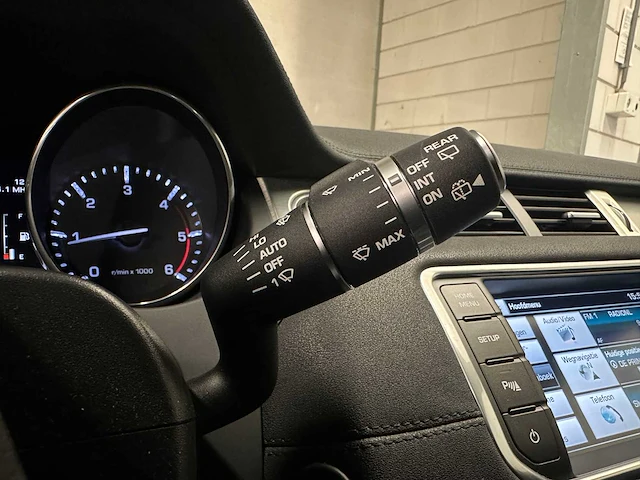 Land rover range rover evoque 2.2 ed4 2wd pure 150pk 2015 (origineel-nl), gv-228-d - afbeelding 17 van  51