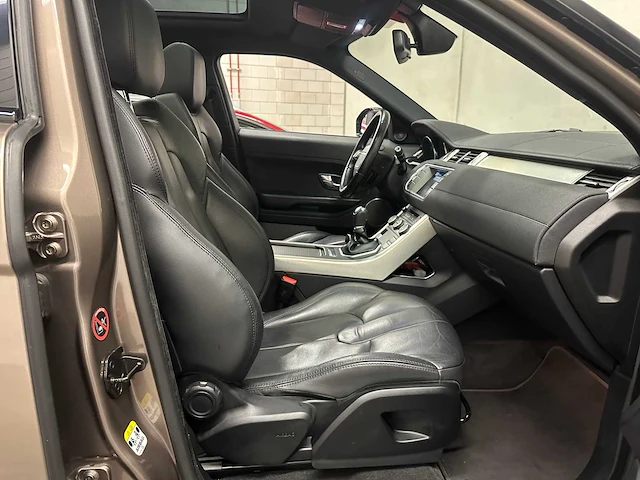 Land rover range rover evoque 2.2 ed4 2wd pure 150pk 2015 (origineel-nl), gv-228-d - afbeelding 44 van  51