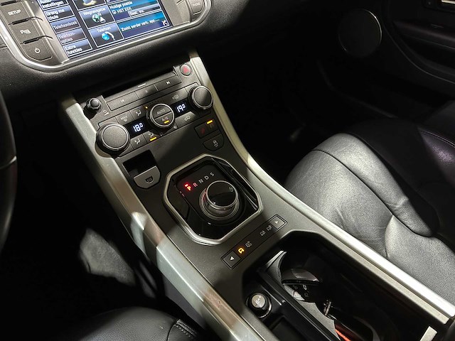 Land rover range rover evoque 2.2 sd4 4wd pure business edition 190pk 2014 (automaat), 5-tvk-21 - afbeelding 17 van  39