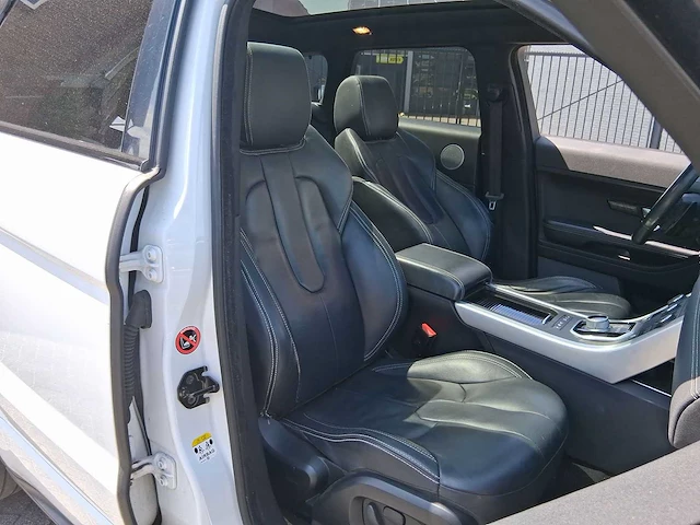 Land rover range rover evoque 2.2 td4 4wd prestige car 2014 | jp-026-g - afbeelding 27 van  37