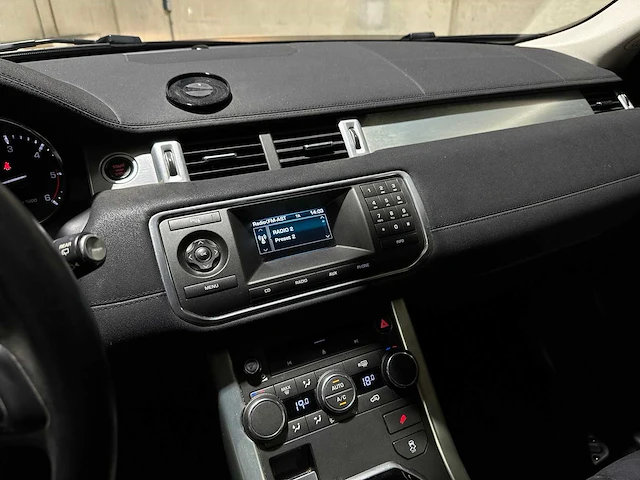 Land rover range rover evoque 2.2 td4 4wd pure 150pk 2013, 3-kbg-31 - afbeelding 20 van  41