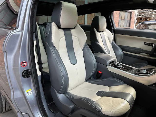 Land rover range rover evoque coupé 2.0 si 4wd prestige 241pk 2012, h-017-xt - afbeelding 35 van  45