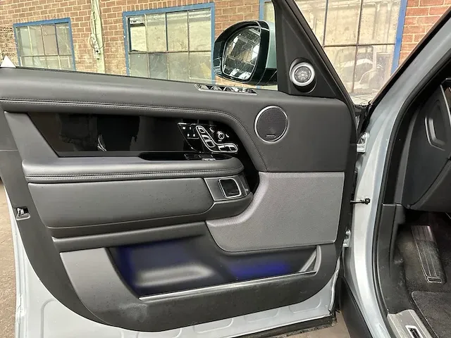 Land rover range rover p400e autobiography 300pk 2018, p-882-kr - afbeelding 44 van  77