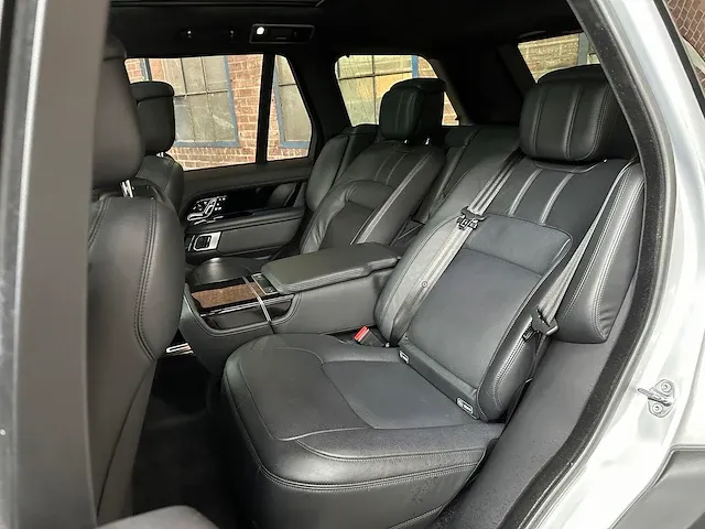 Land rover range rover p400e autobiography 300pk 2018, p-882-kr - afbeelding 64 van  77