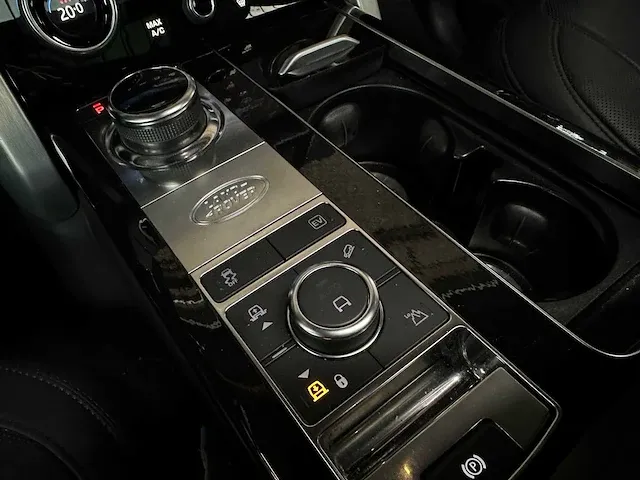 Land rover range rover p400e autobiography 404pk 2018, p-882-kr - afbeelding 32 van  77