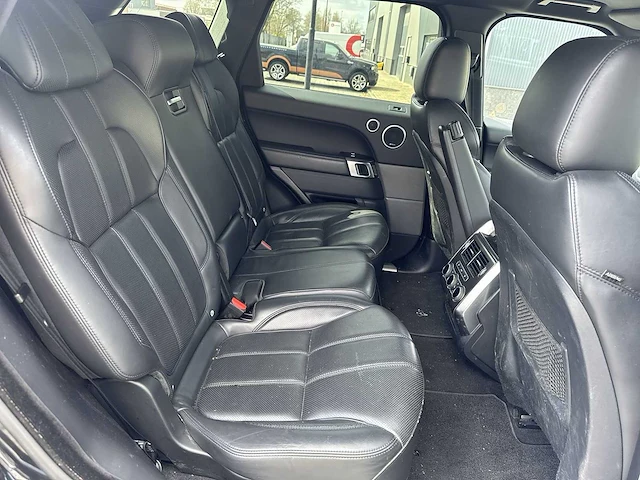 Land rover range rover sport 3.0 sdv6 autobiography dynamic car 2016 | j-148-vj i - afbeelding 31 van  35