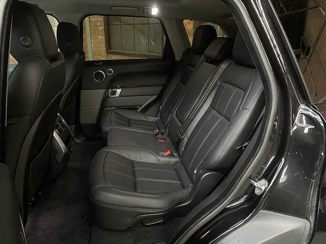 Land rover range rover sport 3.0 sdv6 facelift 249pk 2019 - afbeelding 44 van  52