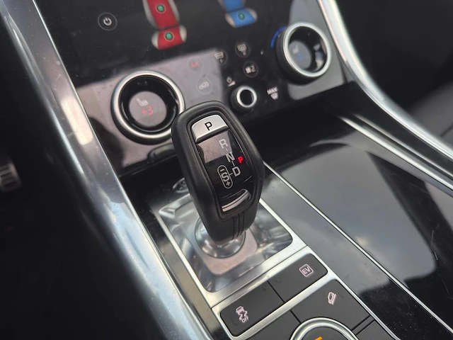 Land rover range rover sport phev p400e hse dynamic stealth car 2021 | x-868-jj - afbeelding 19 van  41