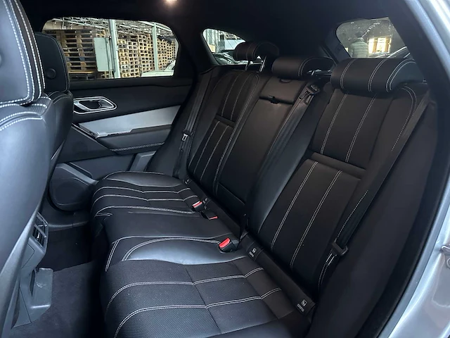 Land rover range rover velar 2.0 i4 awd r-dynamic hse 179pk 2017, l-077-bn - afbeelding 32 van  57