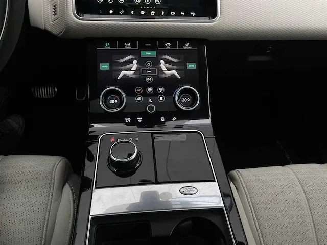 Land rover range rover velar 3.0 v6 awd first edition 300pk 2017 orig-nl, pg-821-d - afbeelding 37 van  76