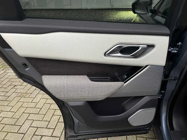 Land rover range rover velar 3.0 v6 awd first edition 300pk 2017 orig-nl, pg-821-d - afbeelding 54 van  76