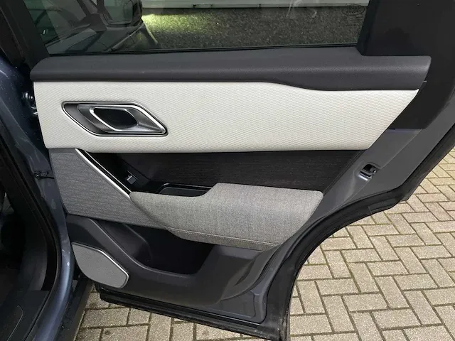 Land rover range rover velar 3.0 v6 awd first edition 300pk 2017 orig-nl, pg-821-d - afbeelding 58 van  76
