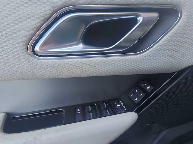 Land rover range rover velar 3.0 v6 awd r-d hse 2018 | tv-002-d - afbeelding 2 van  29
