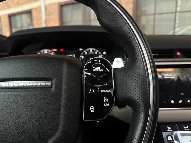 Land rover range rover velar 3.0 v6 awd r-dynamic hse 381pk 2017, k-769-tj - afbeelding 17 van  45
