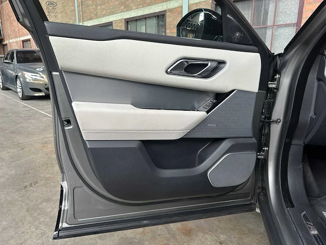 Land rover range rover velar 3.0 v6 awd r-dynamic hse 381pk 2017, k-769-tj - afbeelding 26 van  45