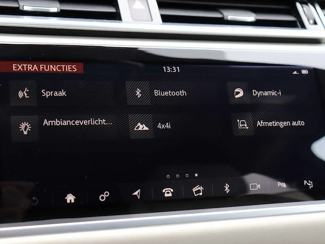 Land rover range rover velar 3.0 v6 sc awd fe car 2018 | rr-217-k - afbeelding 37 van  54
