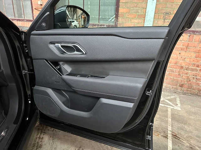 Land rover range rover velar p400e awd 404pk 2021 - afbeelding 31 van  48
