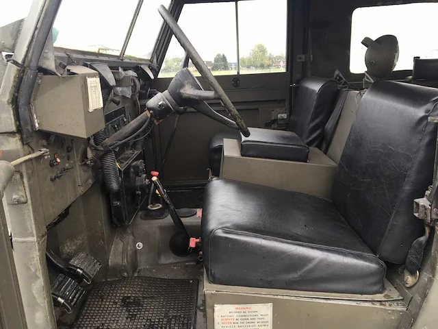 Land rover serie 3 - afbeelding 28 van  28