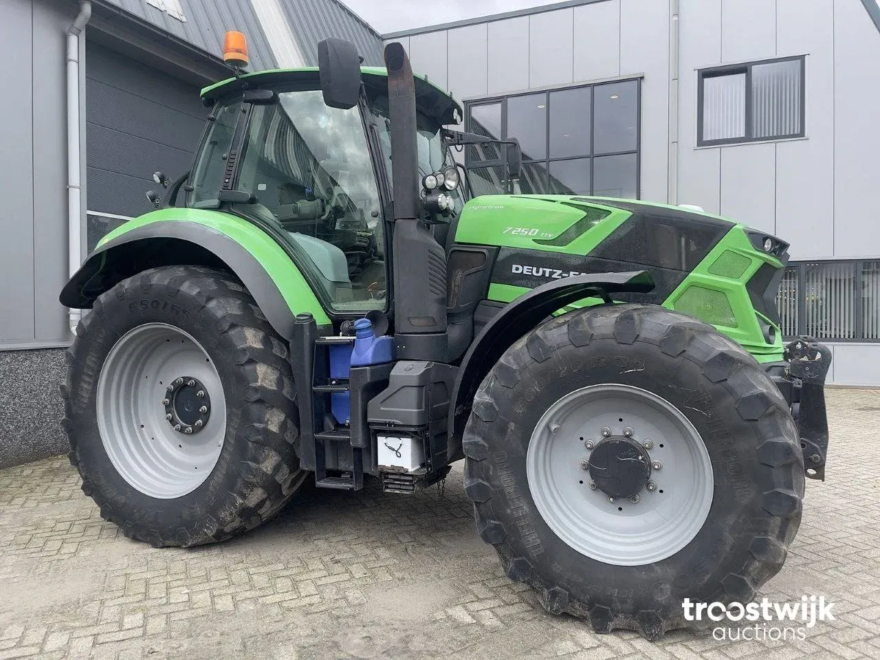 Landbouw-, tuin- en park-, grondverzetmachines en vorkheftrucks
