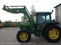 Landbouw tractor met voorlader john deere, 6010 se, bouwjaar 2001 - afbeelding 13 van  51